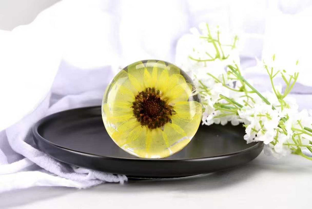 Handmade soap with dried flowers and essential oils 精油手工皂