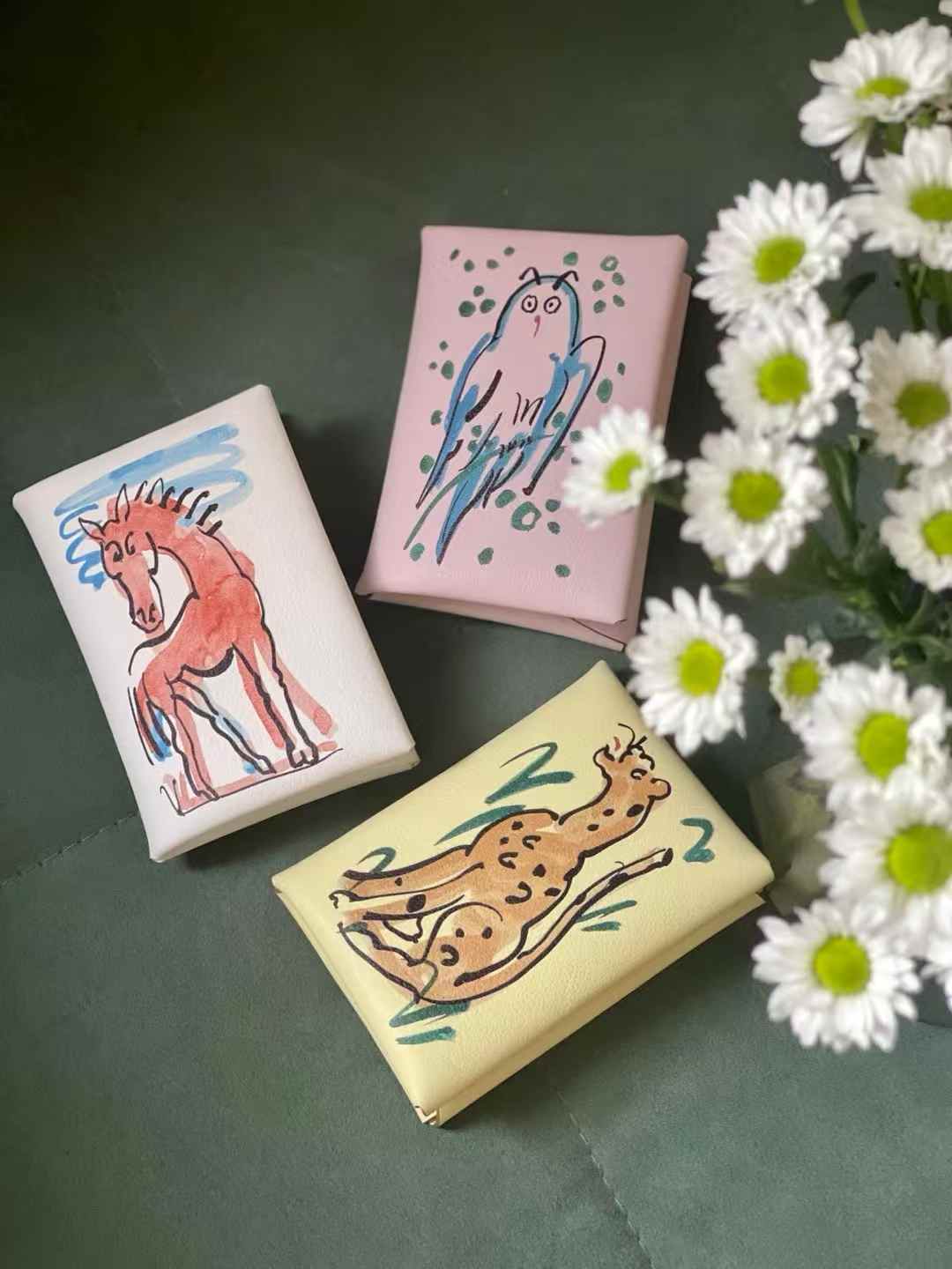 Luxury handcrafted.Cute Wallet,, card holder, leather purse ，made of genuine leather 钱包卡包皮夹