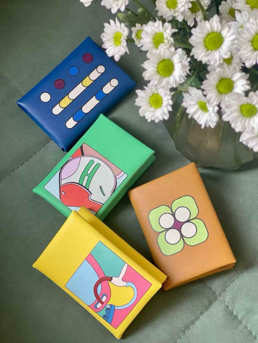 Luxury handcrafted.Cute Wallet, card holder, leather purse ，made of genuine leather 钱包卡包皮夹