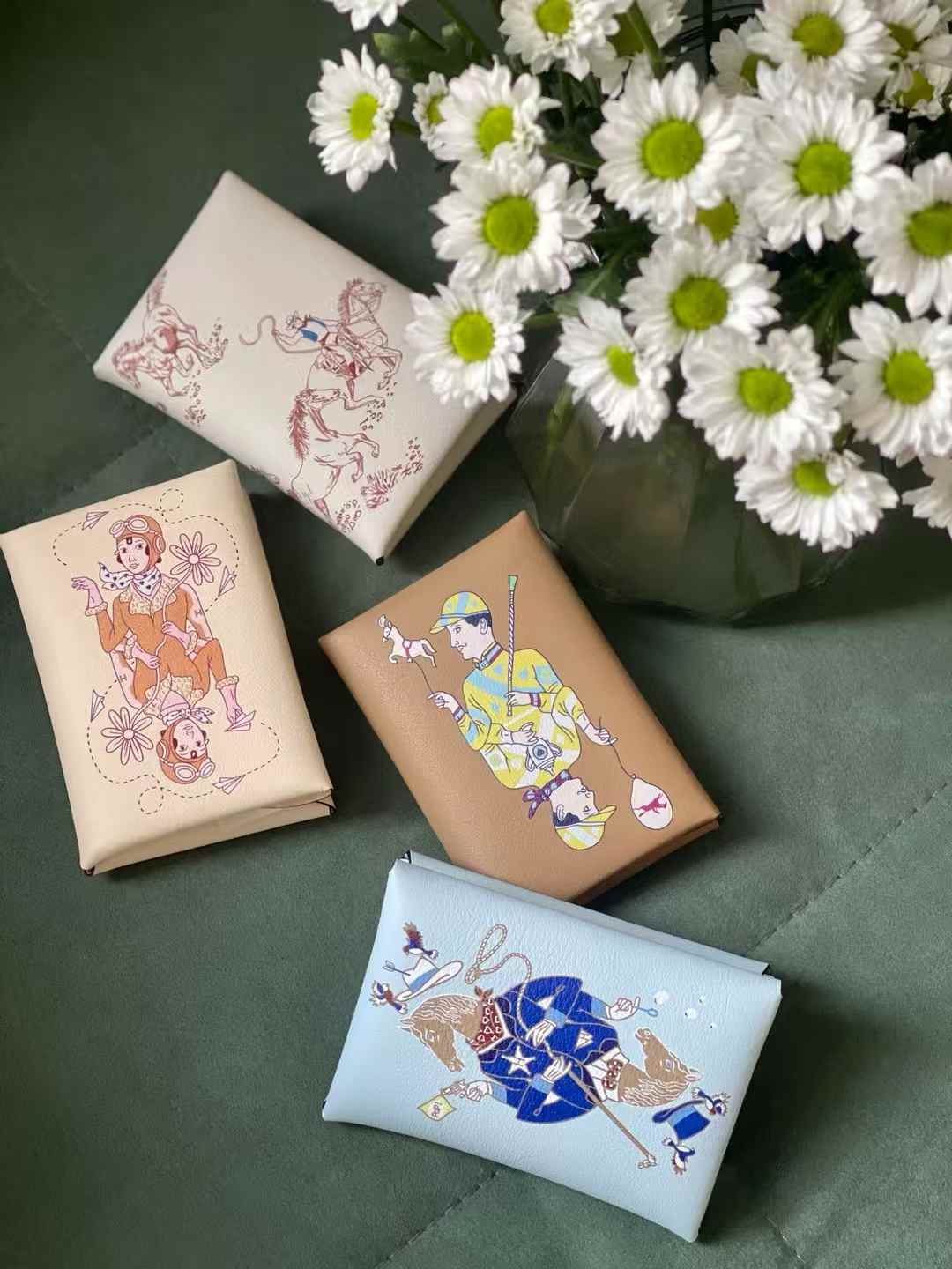 Luxury handcrafted.Cute Wallet，, card holder, leather purse ，made of genuine leather 钱包卡包皮夹