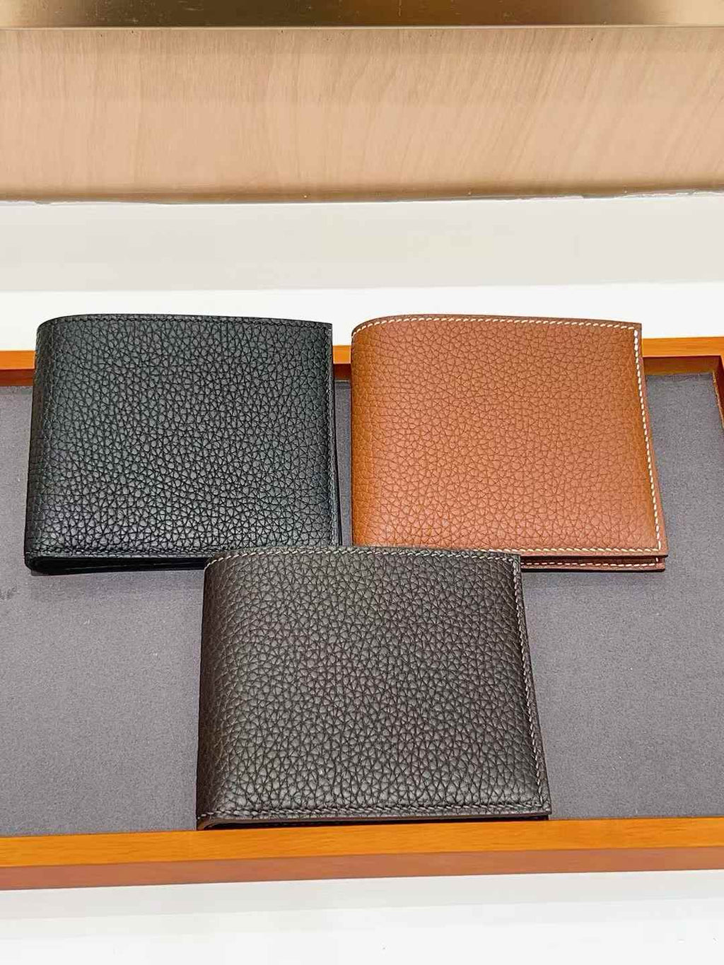 Luxury handcrafted.Cute Wallet, card holder, leather purse ，made of genuine leather 钱包卡包皮夹