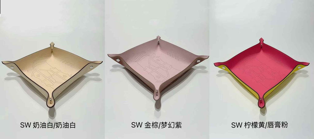 Luxury handcrafted,..Cute keychains and backpack charms made of genuine leather 钥匙、背包手工真皮挂件.（副本）