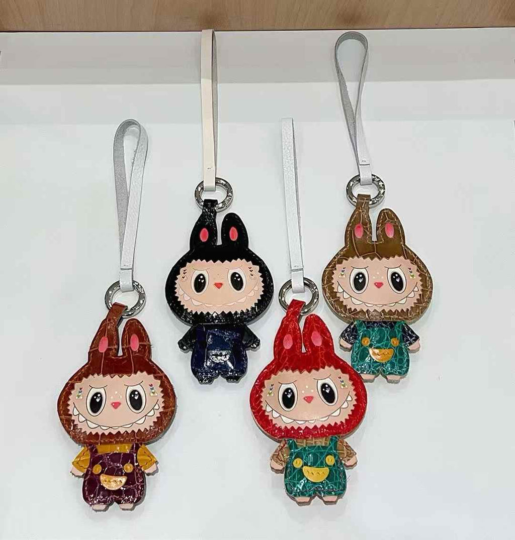 Luxury handcrafted，Cute keychains and backpack charms made. of genuine leather 钥匙、背包手工真皮挂件.