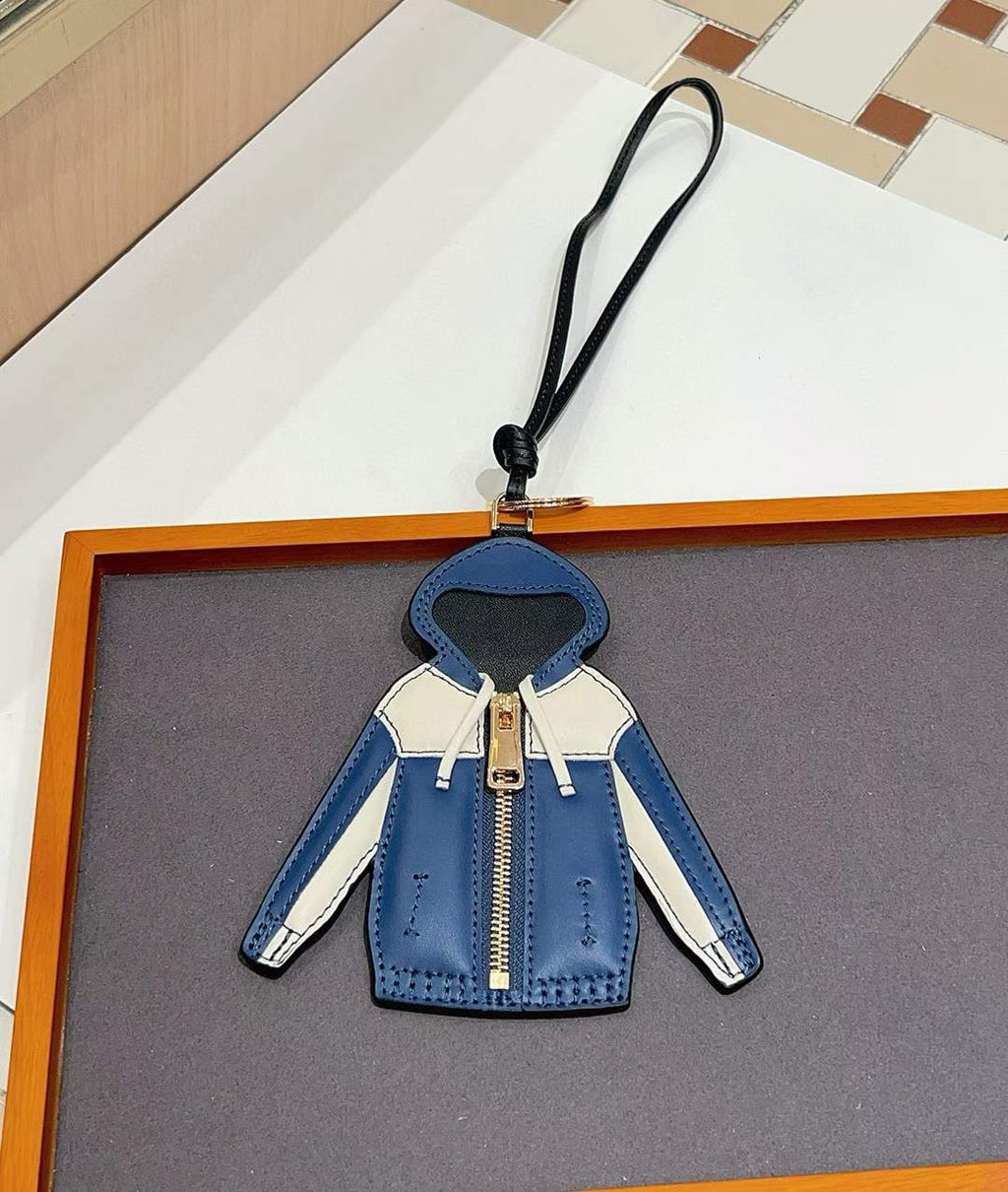 Luxury handcrafted,..Cute keychains and backpack charms made of genuine leather 钥匙、背包手工真皮挂件.（副本）