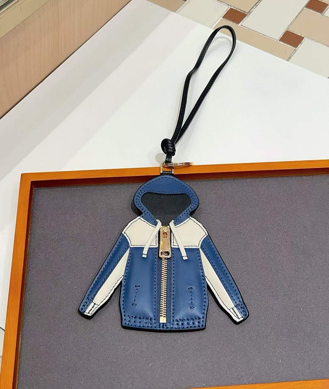 Luxury handcrafted,..Cute keychains and backpack charms made of genuine leather 钥匙、背包手工真皮挂件.