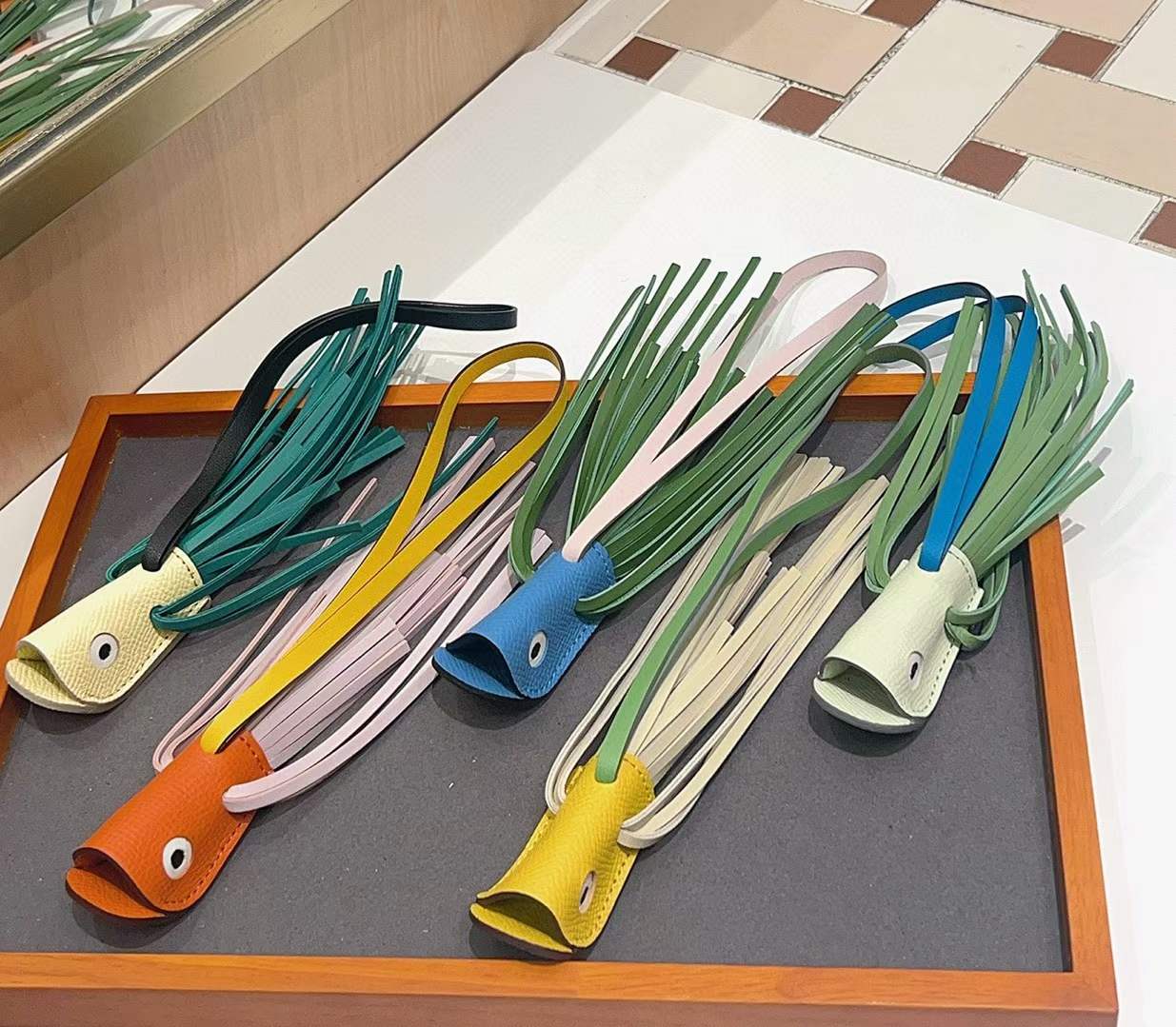 Luxury handcrafted，Cute keychains and backpack charms made.,,of genuine leather 钥匙、背包手工真皮挂件