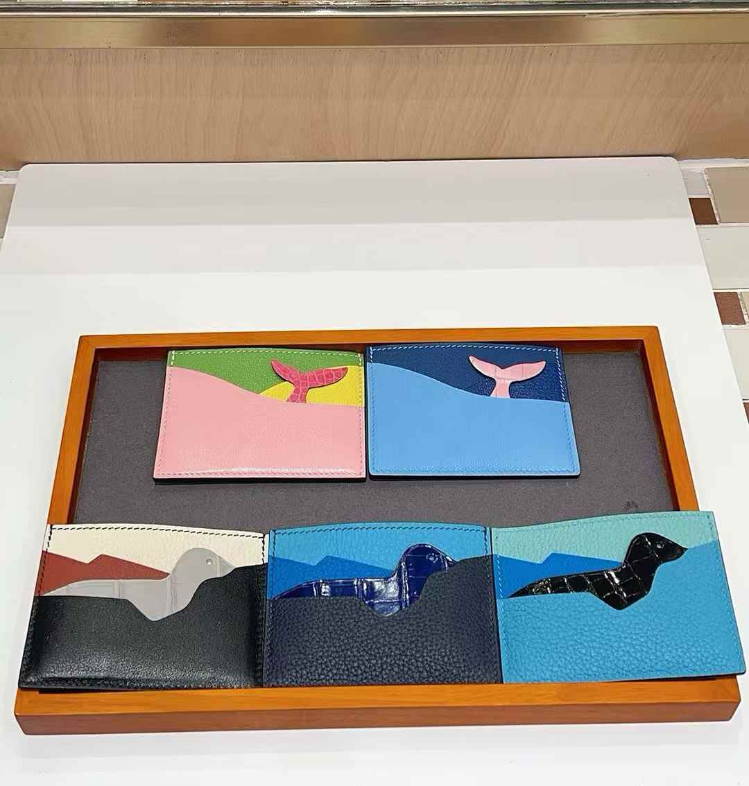 Luxury handcrafted.Cute Wallet,,, card holder, leather purse ，made of genuine leather 钱包卡包皮夹