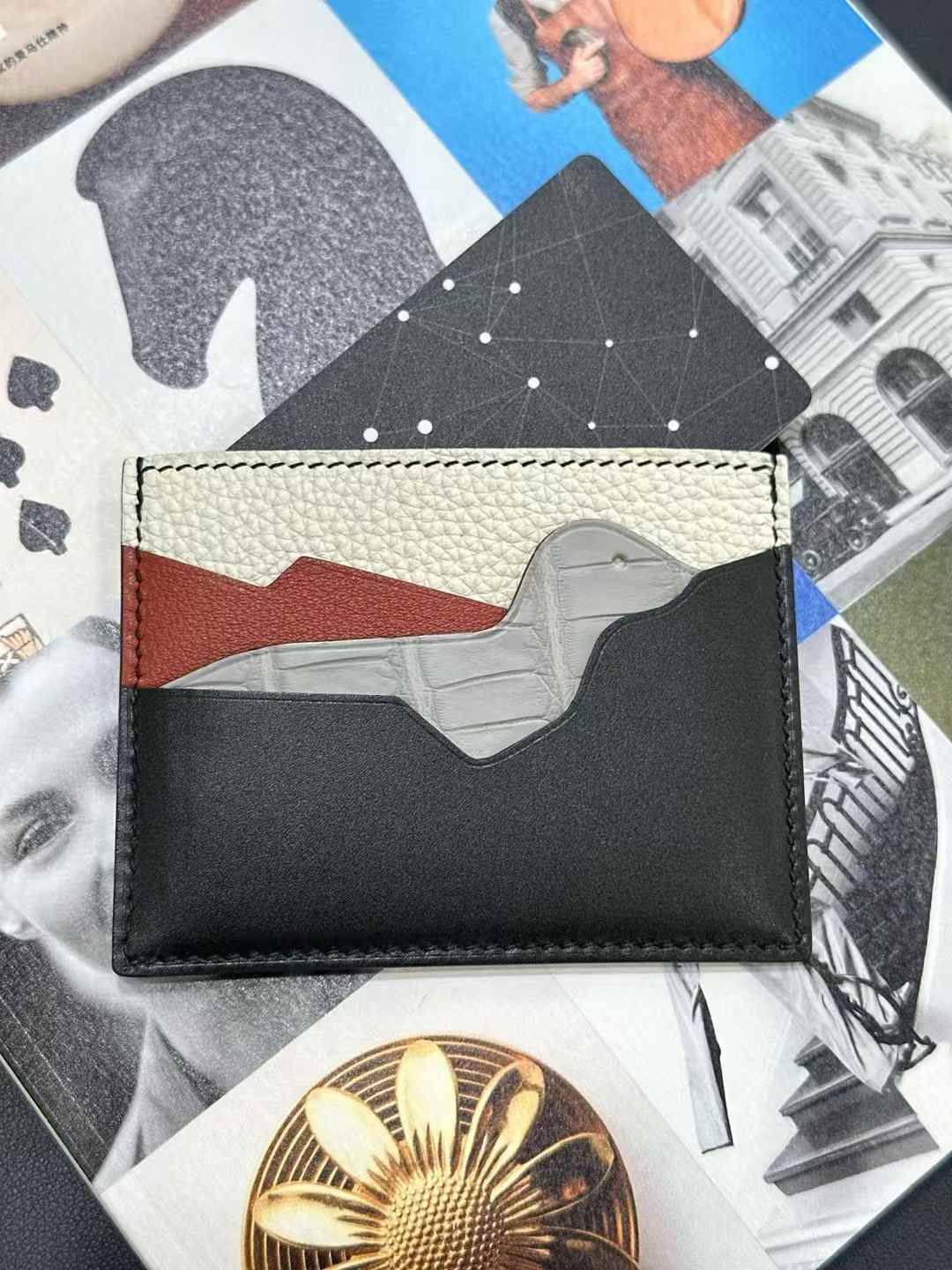 Luxury handcrafted.Cute Wallet, card holder.. leather purse ,made of genuine leather 钱包卡包皮夹