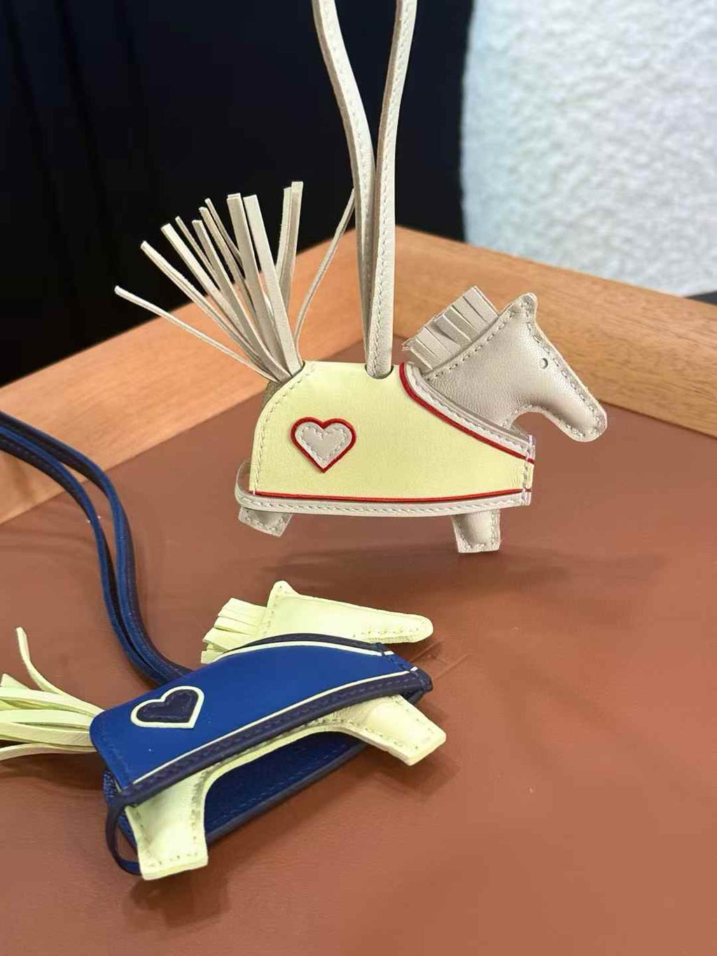 Luxury handcrafted，Cute keychains and backpack charms made.,of genuine leather 钥匙、背包手工真皮挂件