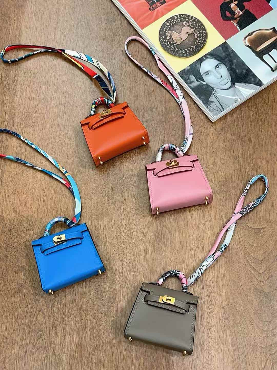 Luxury handcrafted,.Cute keychains and backpack charms made of genuine leather 钥匙、背包手工真皮挂件