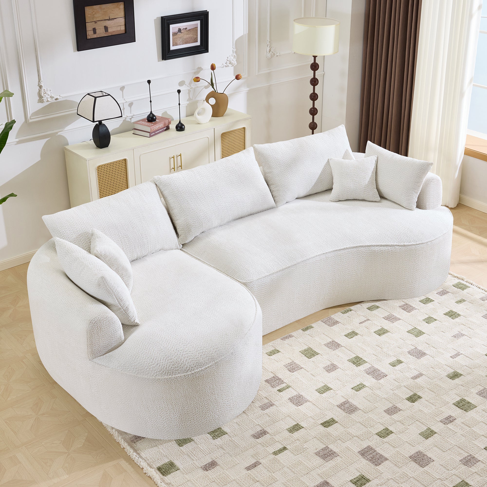 124.5-inch modern compressed boneless sofa, made of white chenille fabric, comes with 3 back pillows and 4 throw pillows. The high-resilience sponge provides a comfortable  experience.No assembly