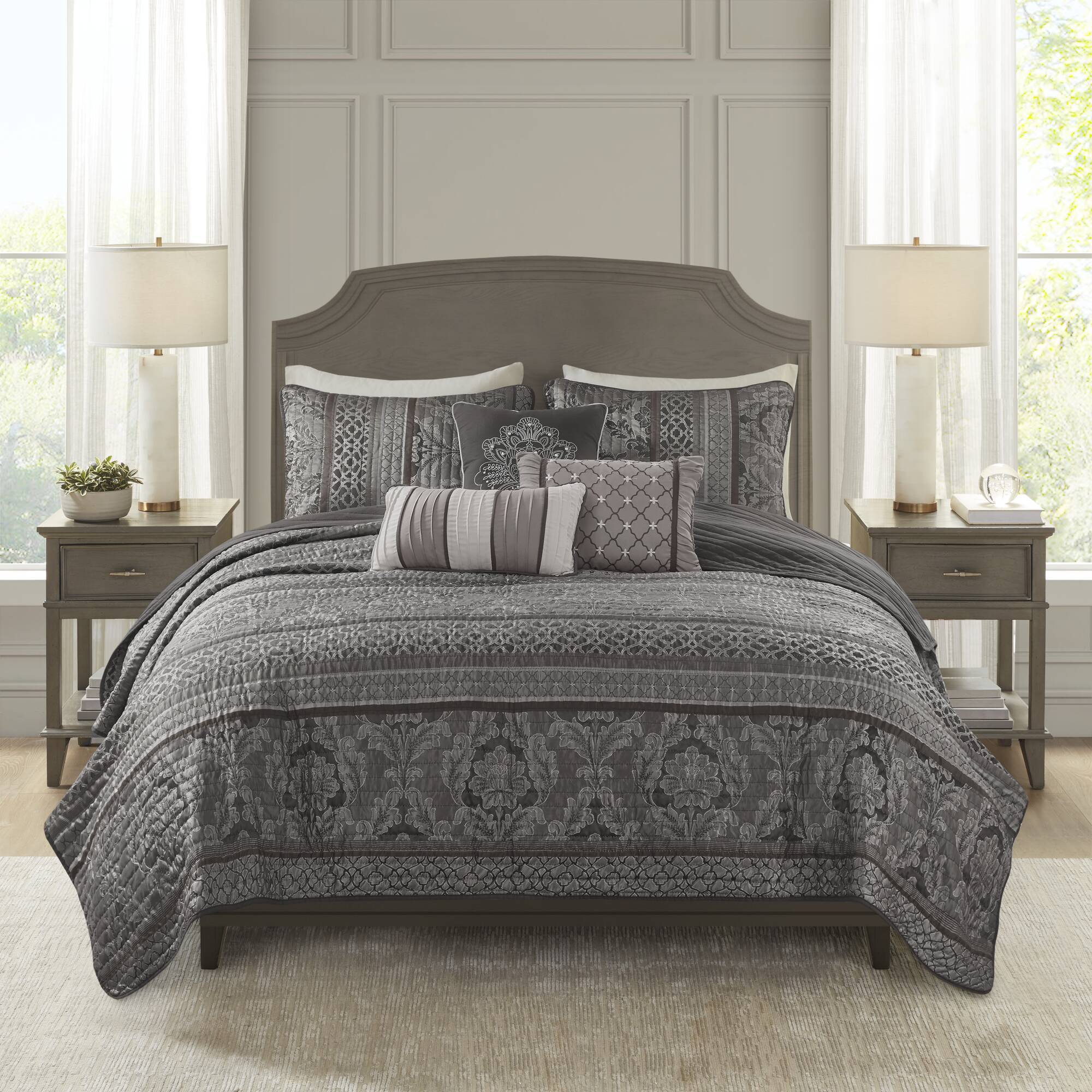 6-Piece King/Cal King 6 Piece Jacquard Quilt Set with Throw Pillows,Grey
