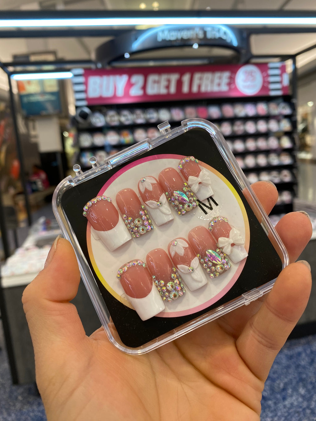 press-on nails $35     022