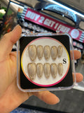 press-on nails ＄35     016