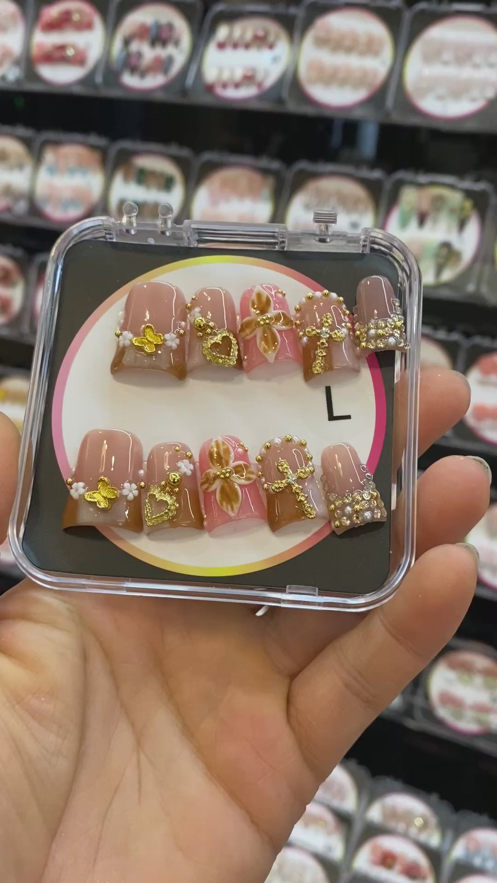 press-on nails ＄35     014