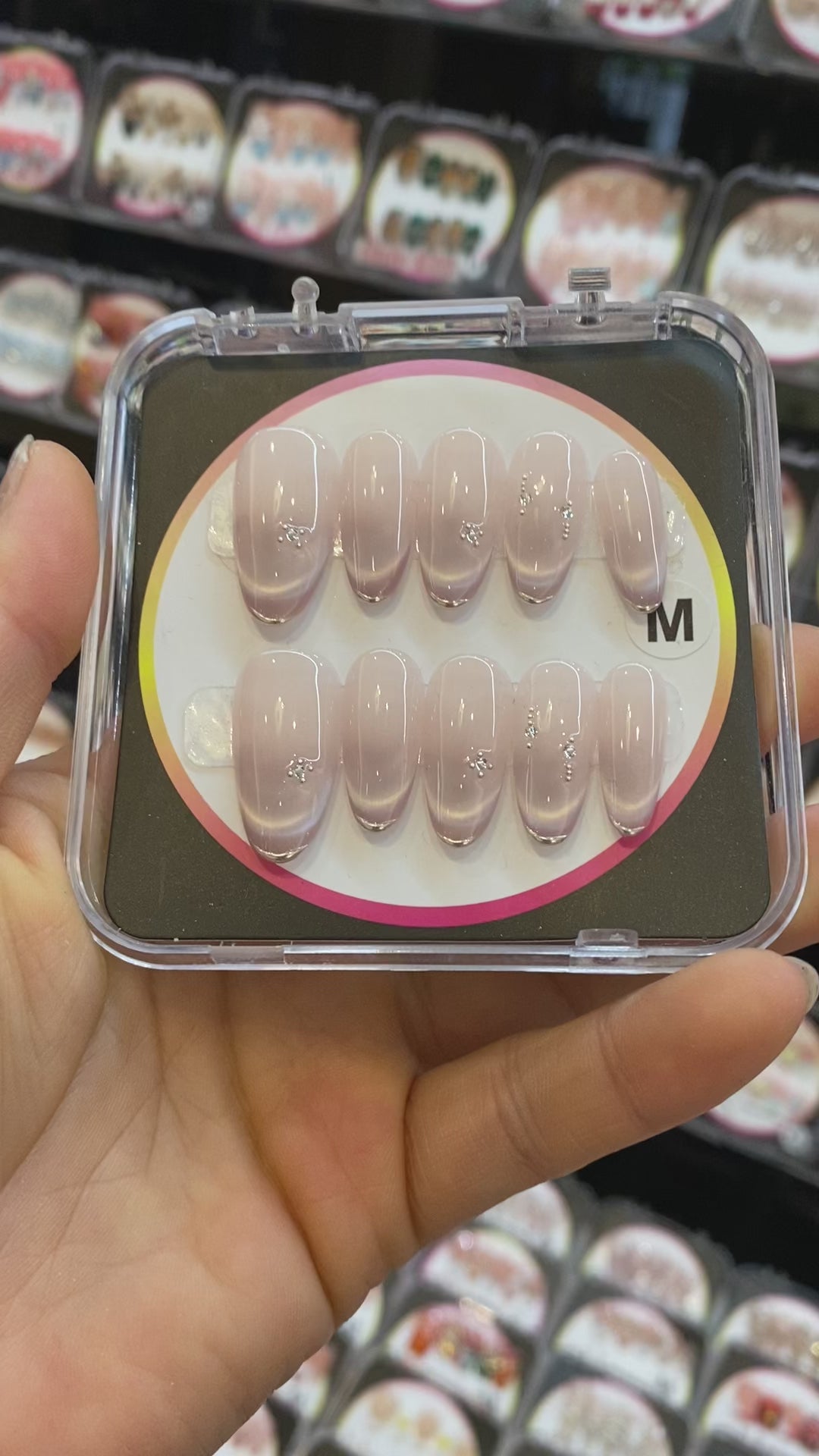 press-on nails ＄35     018
