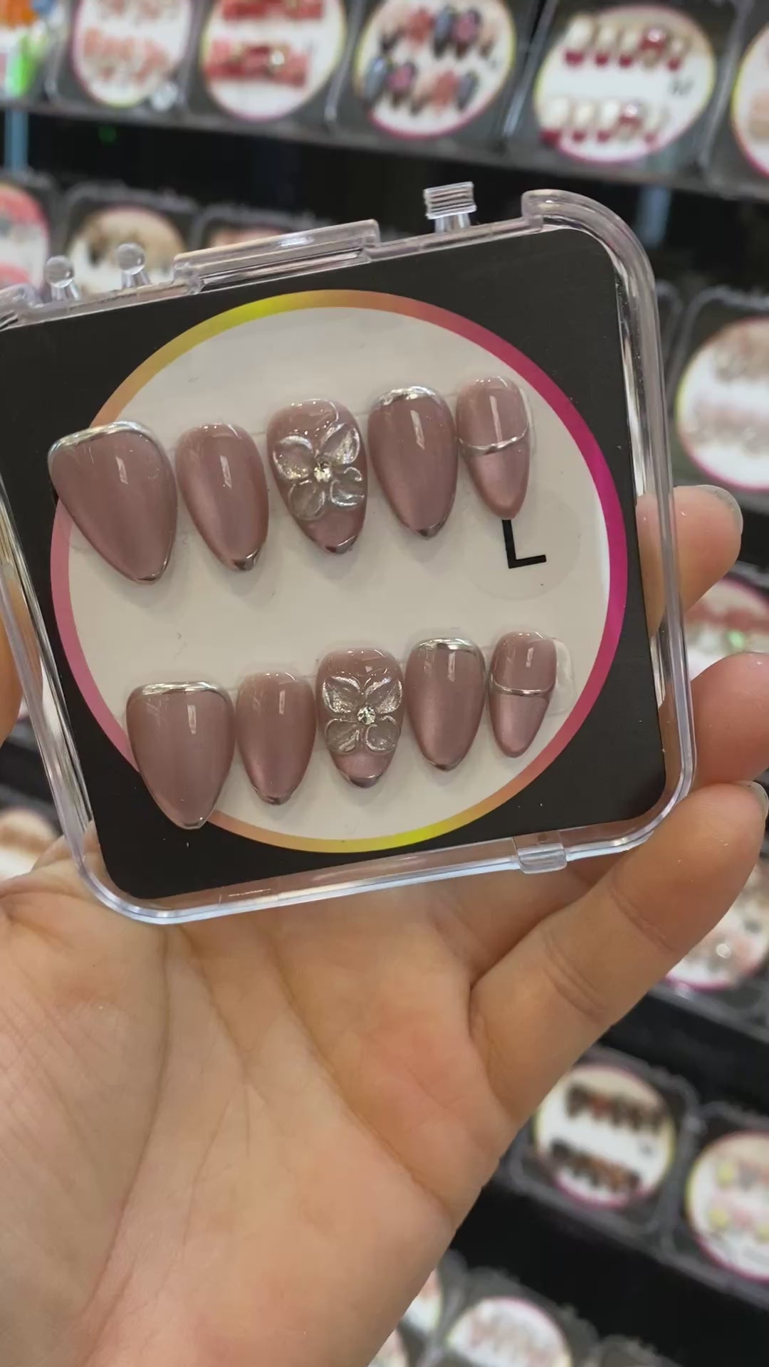 press-on nails ＄35     015
