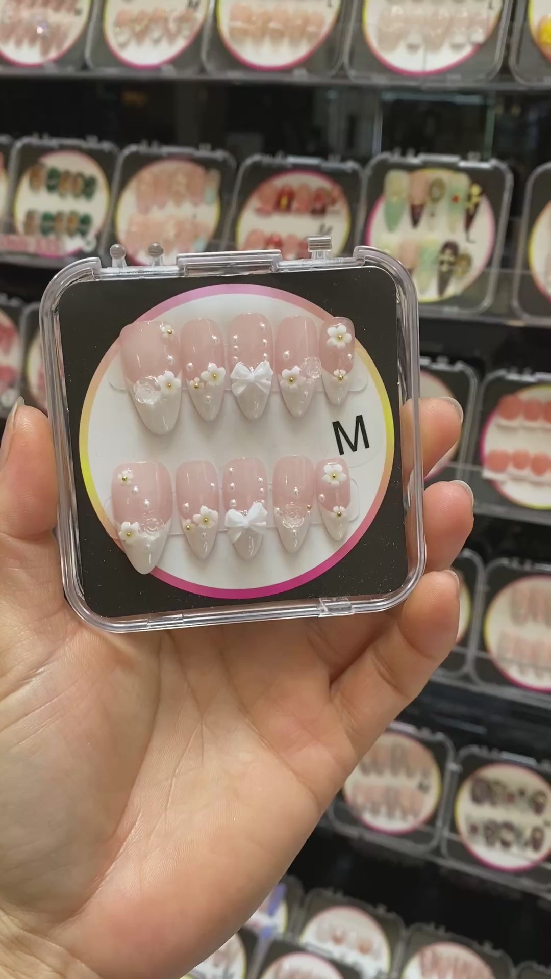 press-on nails ＄35     019